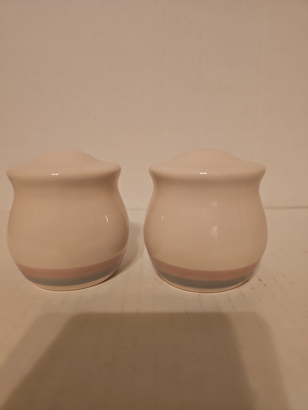 Pfaltzgraff Double Banded Aura Pattern Salt And Pepper Shakers 3"